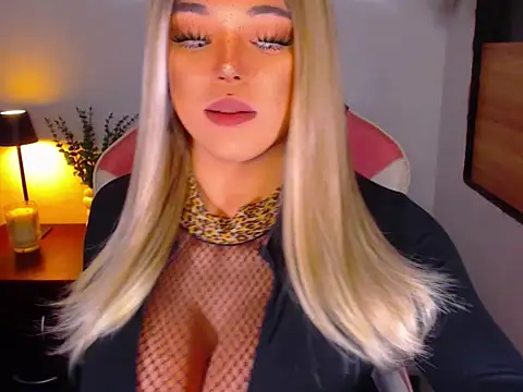 Zandralopez online show from 03.28.26