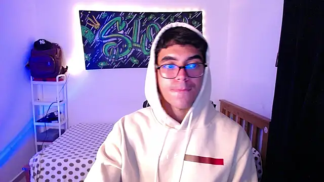 Snapshot of __TidalStormX chatting on 03.21.26 TidalStormX online show from 03.21.26