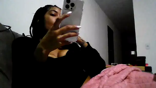 Snapshot of Nix3erika chatting on 05.26.26 Nix3erika online show from 05.26.26
