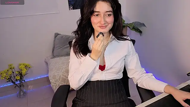 Snapshot of AleblancXOXO chatting on 05.04.26 AleblancXOXO online show from 05.04.26
