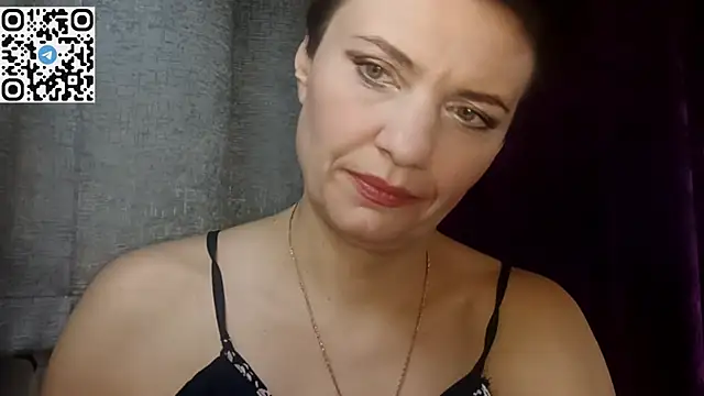 HotMamaQueen234 online show from 04.13.26