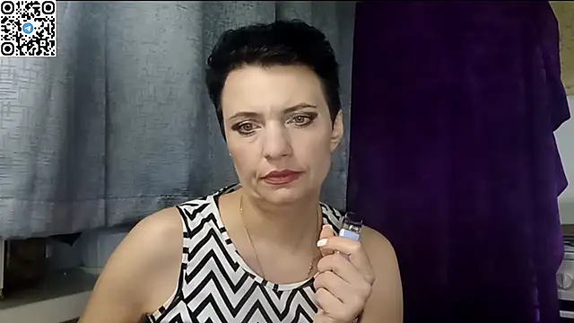 HotMamaQueen234 online show from 04.24.26