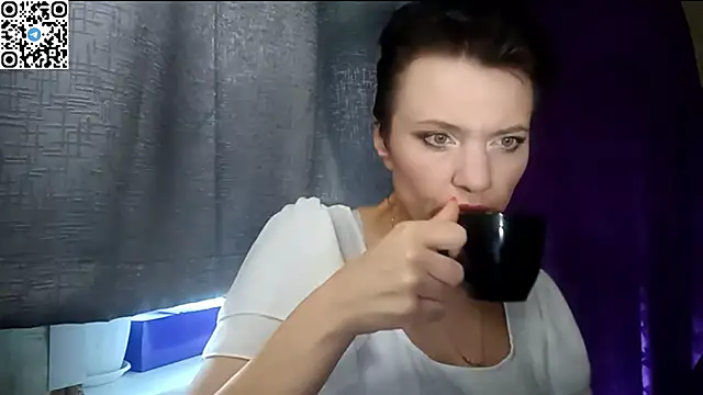 HotMamaQueen234 online show from 06.02.26