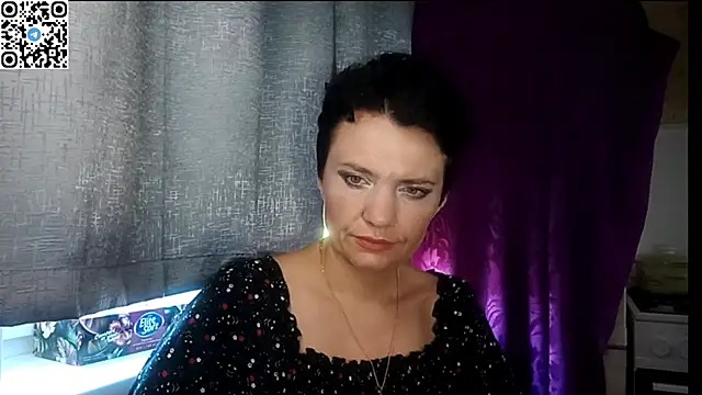 Snapshot of HotMamaQueen234 chatting on 06.23.26 HotMamaQueen234 online show from 06.23.26