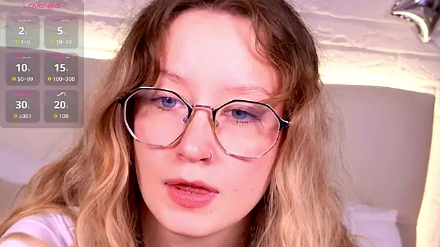 AmelieViolet online show from 06.03.26