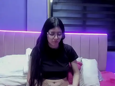 EmiSchwarz online show from 03.27.26