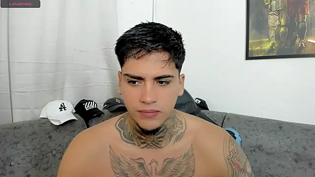 Snapshot of sweetlatinoboy chatting on 07.17.26 sweetlatinoboy online show from 07.17.26