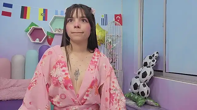 Isaa Skinny online show from 07.23.26