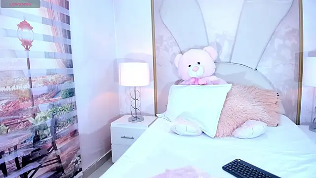 little doll18  online show from 05.12.26