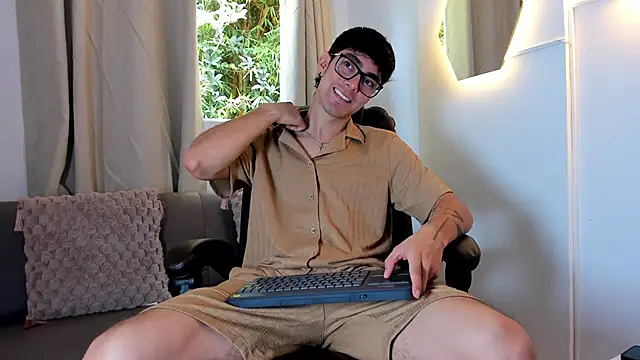 etham wolf1 online show from 06.02.26