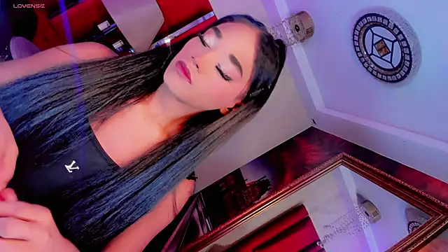 Snapshot of Paola_Delfino chatting on 04.14.26 Paola Delfino online show from 04.14.26