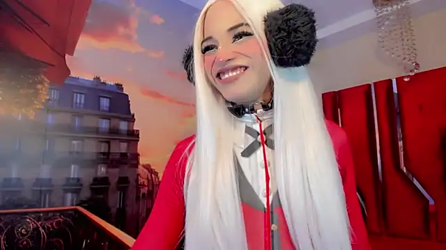 Snapshot of Paola_Delfino chatting on 05.25.26 Paola Delfino online show from 05.25.26