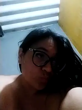 LatinSquirtBaby online show from 05.19.26
