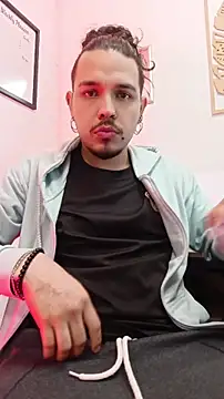 Snapshot of Bry__ chatting on 03.24.26 Bry online show from 03.24.26