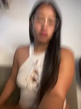 Snapshot of lucirganaxxx chatting on 03.27.26 lucirganaxxx online show from 03.27.26