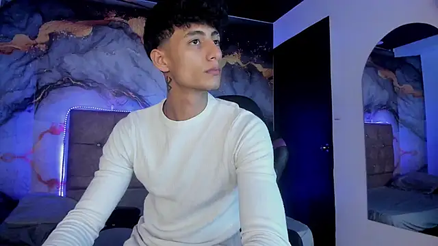 MaxiimoRomano  online show from 05.08.26