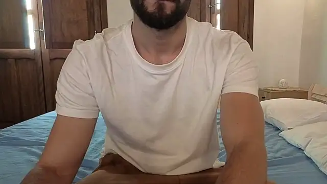 Snapshot of AmicisegretiITA chatting on 05.17.26 AmicisegretiITA online show from 05.17.26