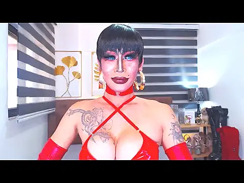Snapshot of DominateMistressTania chatting on 06.18.26 DominateMistressTania online show from 06.18.26
