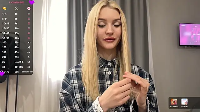 Snapshot of MelissaEvenns chatting on 05.13.26 MelissaEvenns online show from 05.13.26