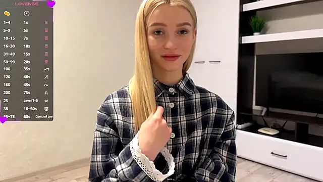 Snapshot of MelissaEvenns chatting on 05.15.26 MelissaEvenns online show from 05.15.26