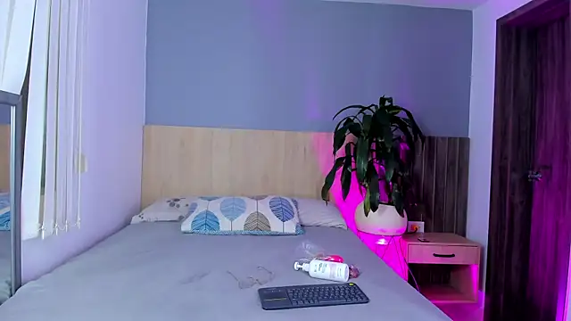 goddess curvyy online show from 04.21.26