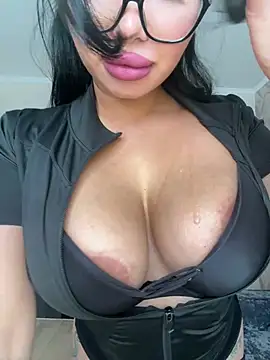 Snapshot of LaaadyDaaamn chatting on 03.20.26 LaaadyDaaamn online show from 03.20.26