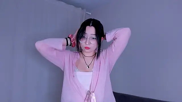 emi okado online show from 03.18.26