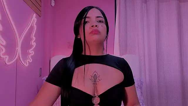 nicole fiire online show from 04.06.26