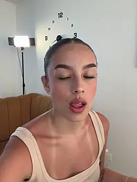 Snapshot of Lauren_Storm chatting on 03.24.26 Lauren Storm online show from 03.24.26