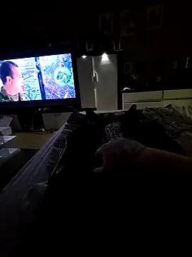 Snapshot of OssiBigCum chatting on 03.17.26 OssiBigCum online show from 03.17.26