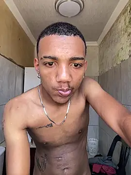 Snapshot of brownhammer03 chatting on 03.26.26 brownhammer03 online show from 03.26.26