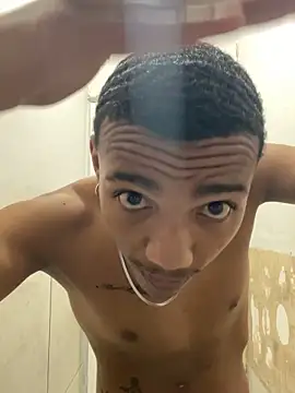 Snapshot of brownhammer03 chatting on 03.30.26 brownhammer03 online show from 03.30.26