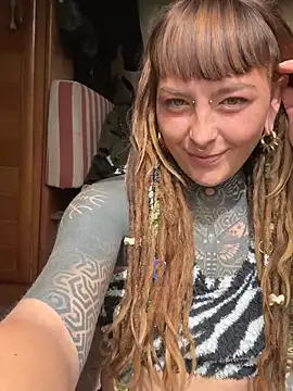 HornyHippy1 online show from 03.18.26