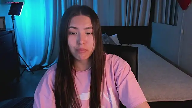 IceIcebabe  online show from 06.12.26