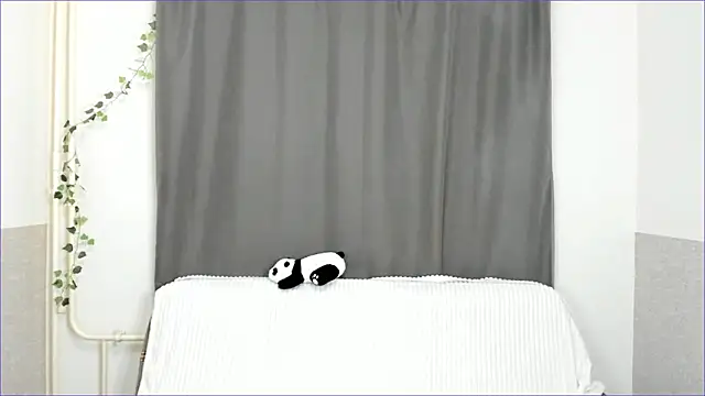 Emily Nelsonn online show from 05.25.26
