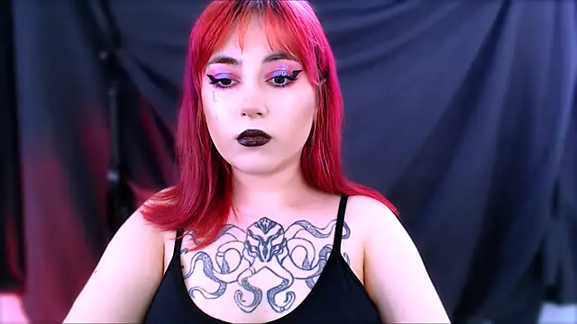 Snapshot of MistressEdith chatting on 04.15.26 MistressEdith online show from 04.15.26