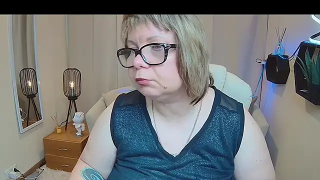 BonnnyBoobsy online show from 05.17.26