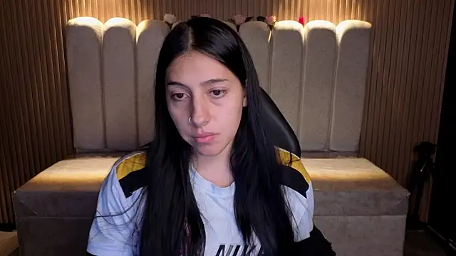 Melannyy V online show from 03.28.26