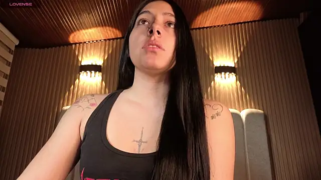 Melannyy V online show from 04.14.26