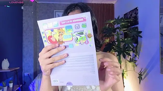 Zoee Kiss  online show from 07.10.26