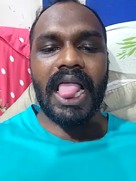 Snapshot of singletamilguy chatting on 04.10.26 singletamilguy online show from 04.10.26