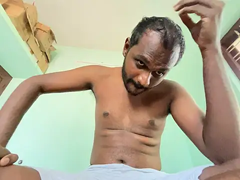 Snapshot of singletamilguy chatting on 05.08.26 singletamilguy online show from 05.08.26