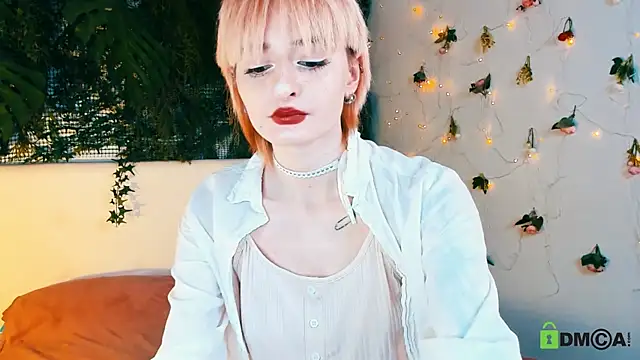 Kira  Cutie online show from 04.26.26