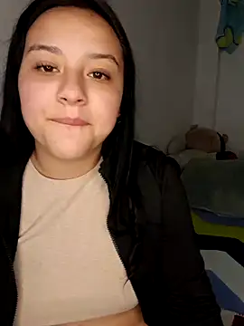 Snapshot of Lauqueen77 chatting on 04.04.26 Lauqueen77 online show from 04.04.26