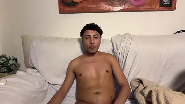 Snapshot of goldcouple22 chatting on 03.19.26 goldcouple22 online show from 03.19.26