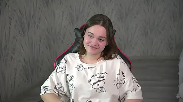 Snapshot of YonMarchak chatting on 03.20.26 YonMarchak online show from 03.20.26