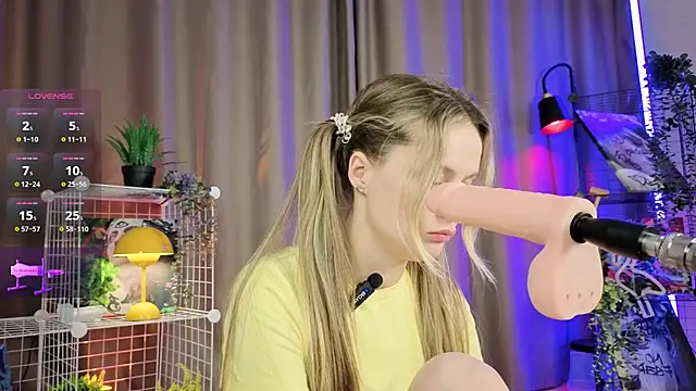 momento marie online show from 04.19.26