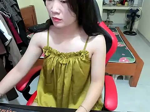 Snapshot of Olivia_cute68 chatting on 07.05.26 Olivia cute68 online show from 07.05.26