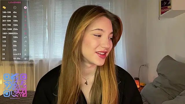 1Kellynaive online show from 04.22.26