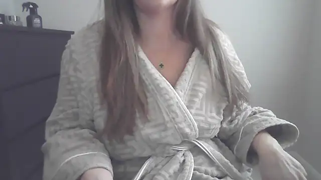 Snapshot of Goddess-GraceX chatting on 03.26.26 Goddess-GraceX online show from 03.26.26
